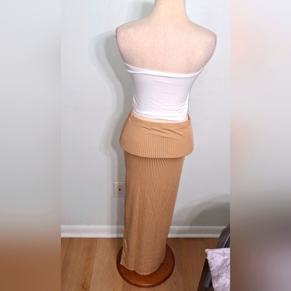 Fashion Nova- Settling Down Slit Maxi Skirt- W Sz Medium - Picture 5 of 8